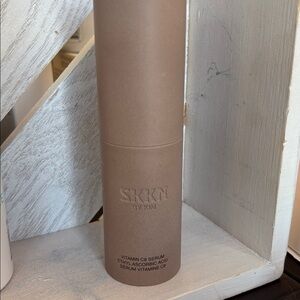SKKN By Kim Vitamin C8 Serum, New - no box
